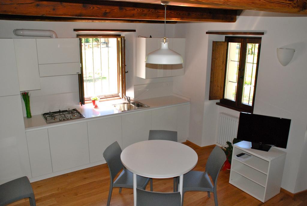 Il Borgo Antico Apartment Cadarese Ngoại thất bức ảnh