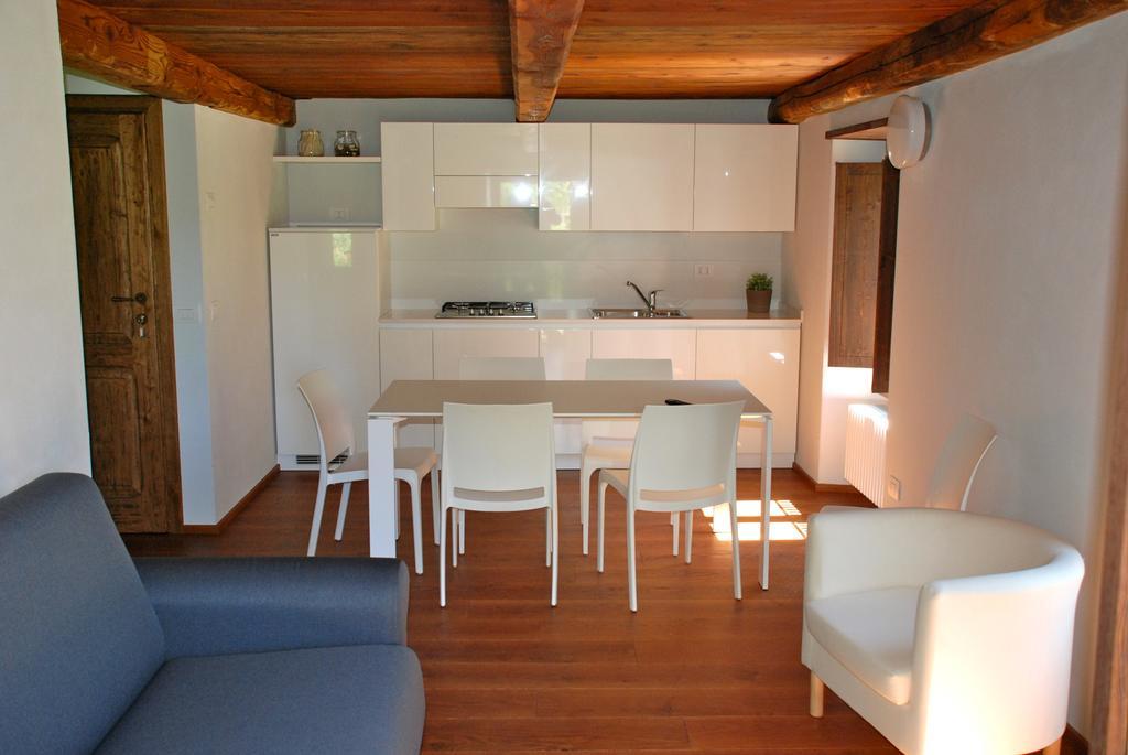 Il Borgo Antico Apartment Cadarese Ngoại thất bức ảnh